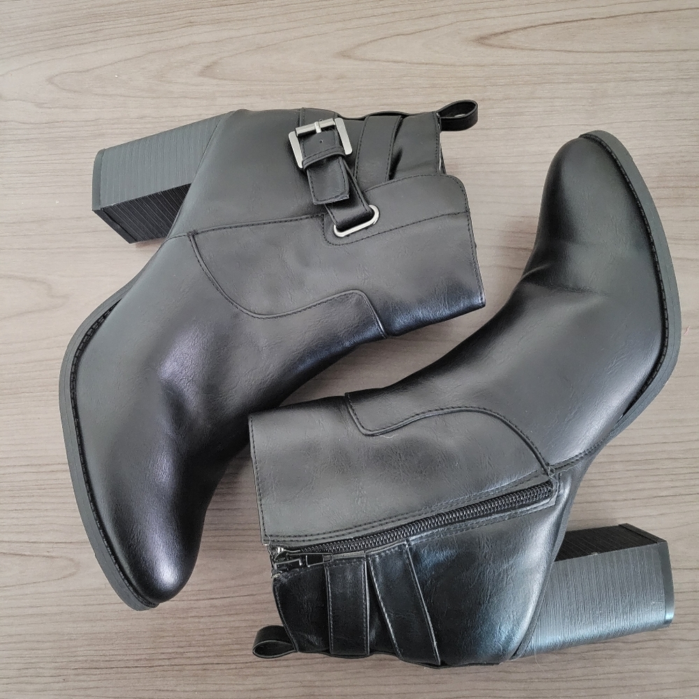 Charlotte Russe Black Ankle Boots Size 11